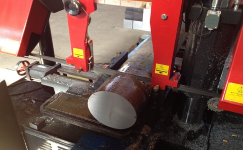 武陵卧式带锯床加工时出现明显振荡如何排查？