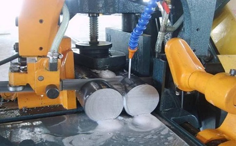 武陵卧式带锯床的送料方式有哪几种？